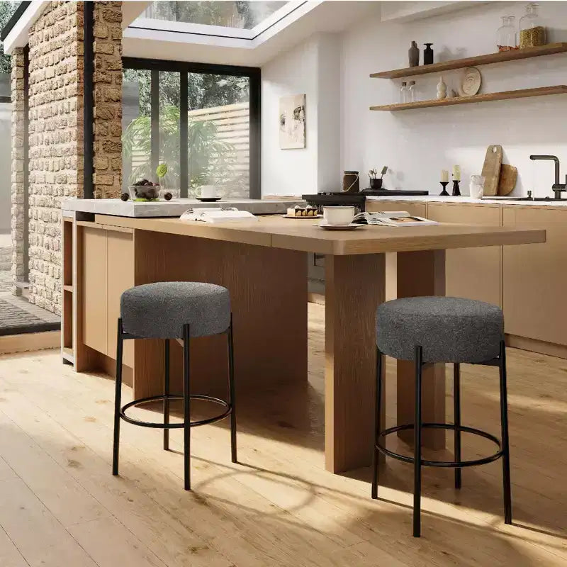 Set di 2 Sgabelli da Bar Senza Schienale, Altezza 61 cm con Sedute Imbottite e Gambe in Metallo - Sgabelli Moderni per Isola Cucina, Sala da Pranzo o Caffetteria Domestica