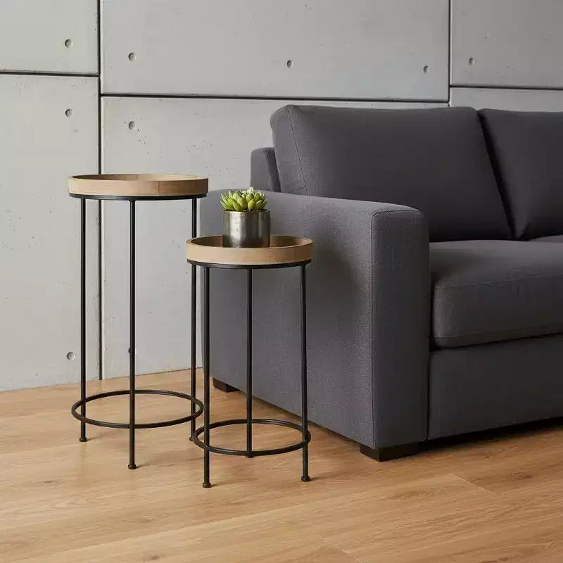 Set di tre tavolini rotondi da 29" neri e marroni